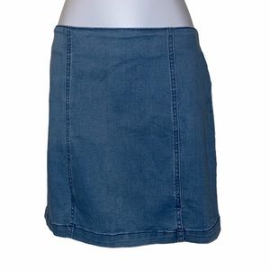 Forever 21 Juniors size Large Blue Denim Skirt